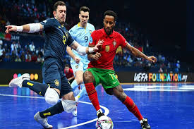 背景而著称 背景而著称